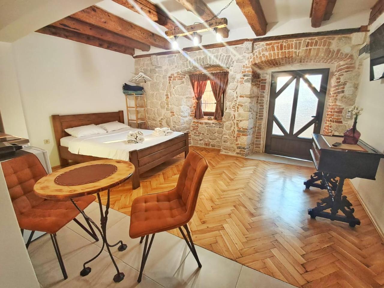 Апартаменти Regina Di Dobrota Котор Номер фото